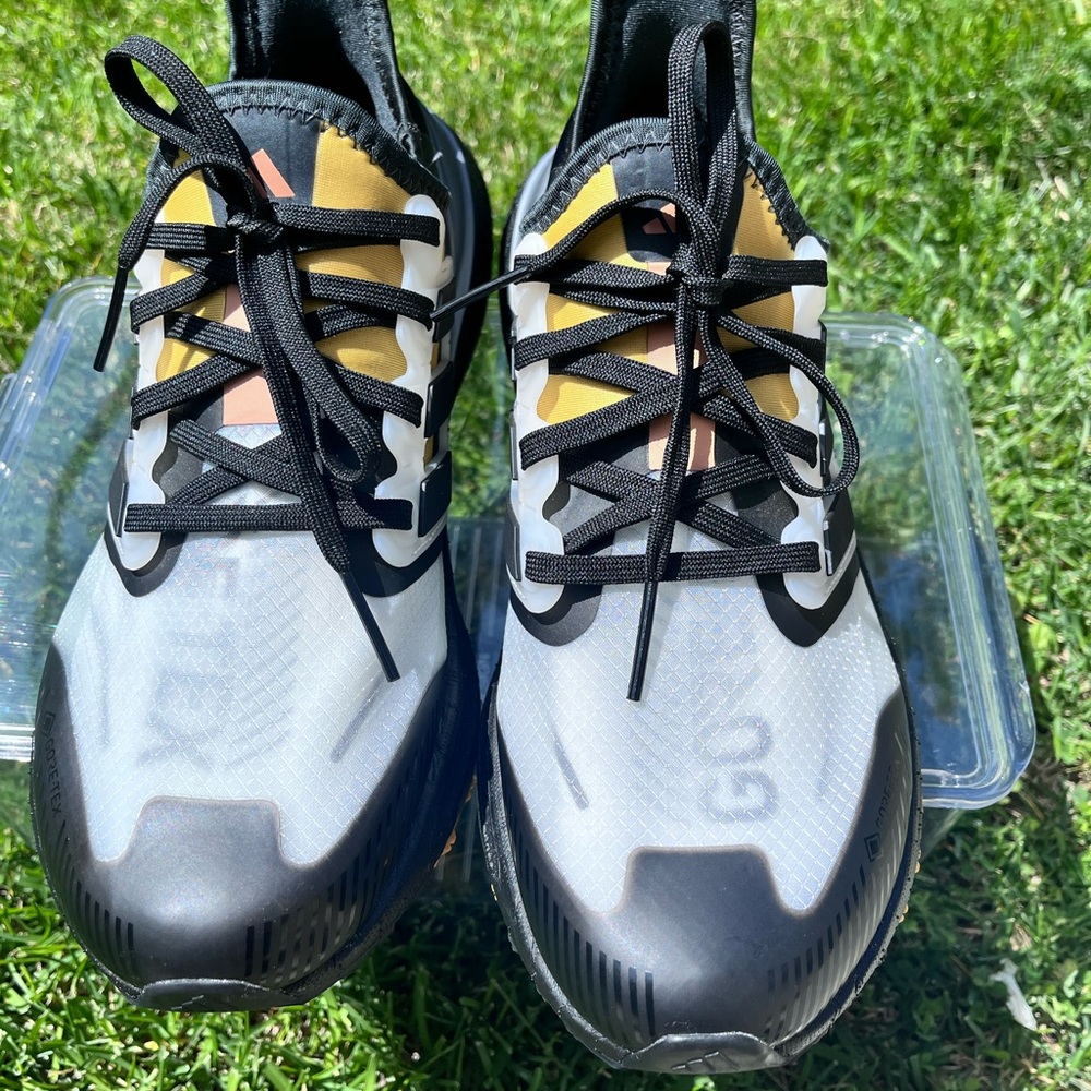 adidas Women's Sneakers - Black and Yellow - Picture 2 of 8